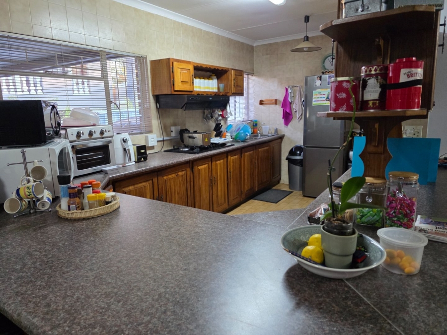4 Bedroom Property for Sale in Heuwelsig Free State